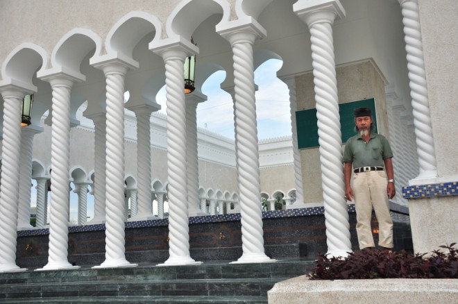 brunei mosque
