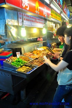 food at lu-tong market taiwan maitravelsite