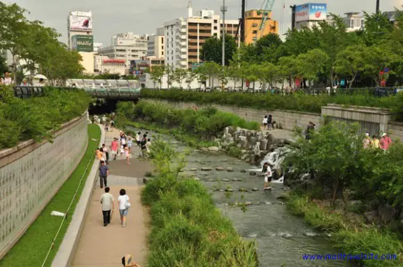 Cheonggyecheon walk