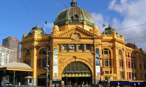 flinders station flinders station melbourne