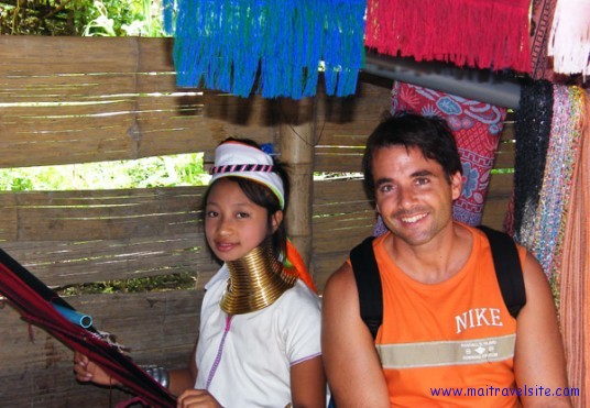 padaun girl thailand