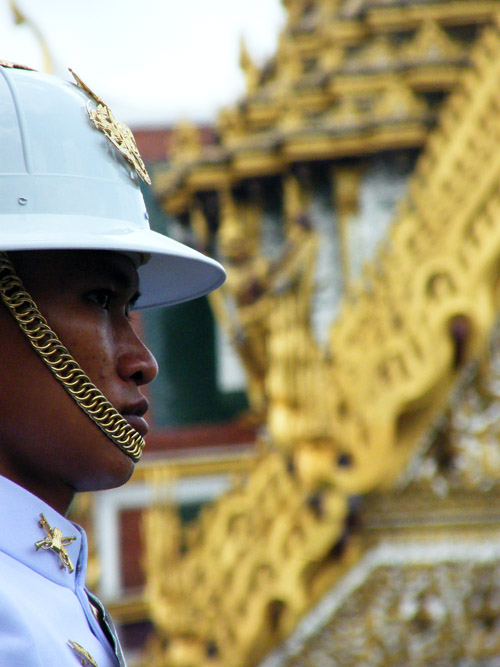 soldier bangkok understanding depth of field