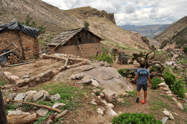 raramuri-house raramuri house copper canyon