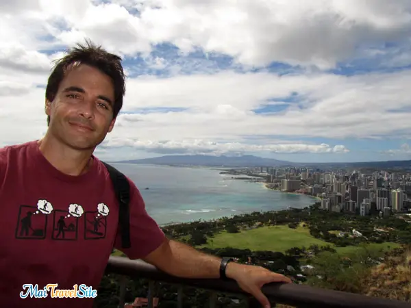 overlooking diamond head Overlooking Honolulu
