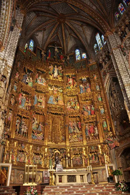 altar-toledo-cathedral