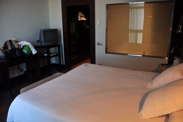 hotel-convenciones-seville-room-2 hotel in seville