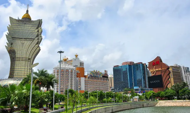 the-grand-lisboa the-grand-lisboa