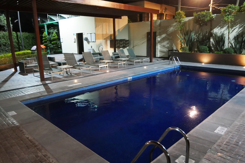 staybridge suites puebla pool