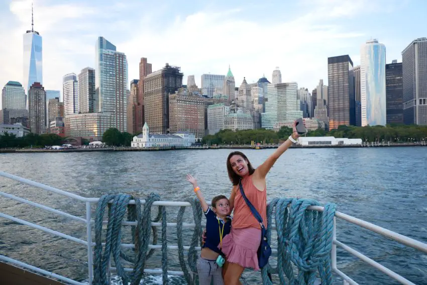 dinner cruise nyc new york dinner cruise start